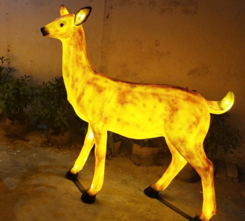 Simulazione femminile Sika Deer Lights