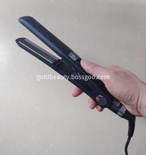 High Technology Hair Straightener