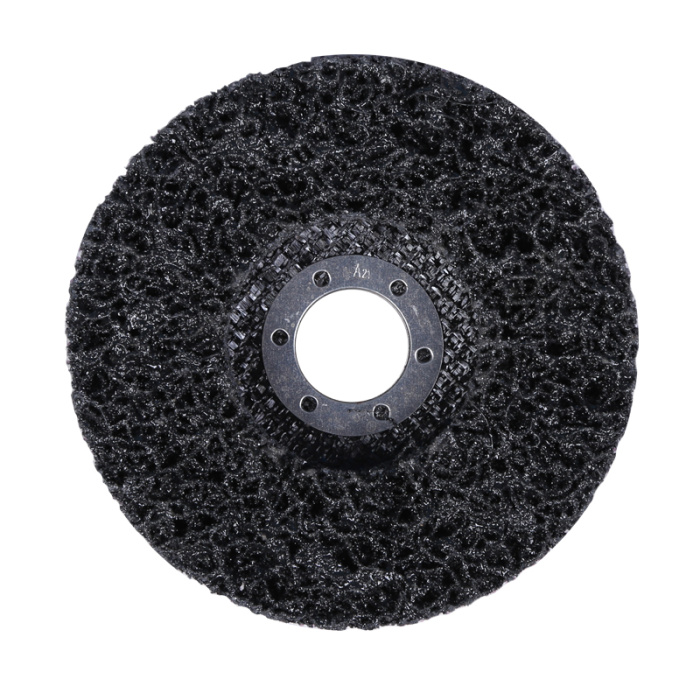 Снимите диски для снятия диска с удалением полипов.