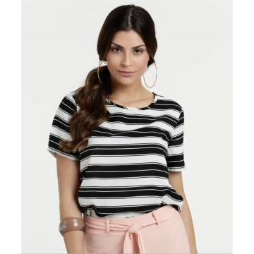 Blusas femininas com listras horizontais no verão