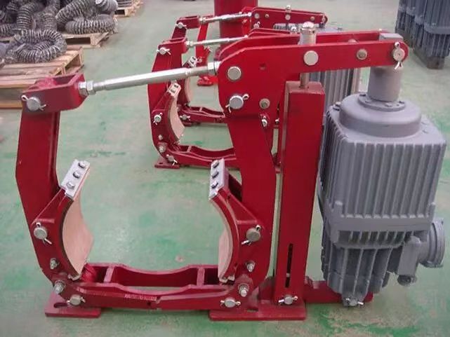 Brakes for cranes, winches, windlass