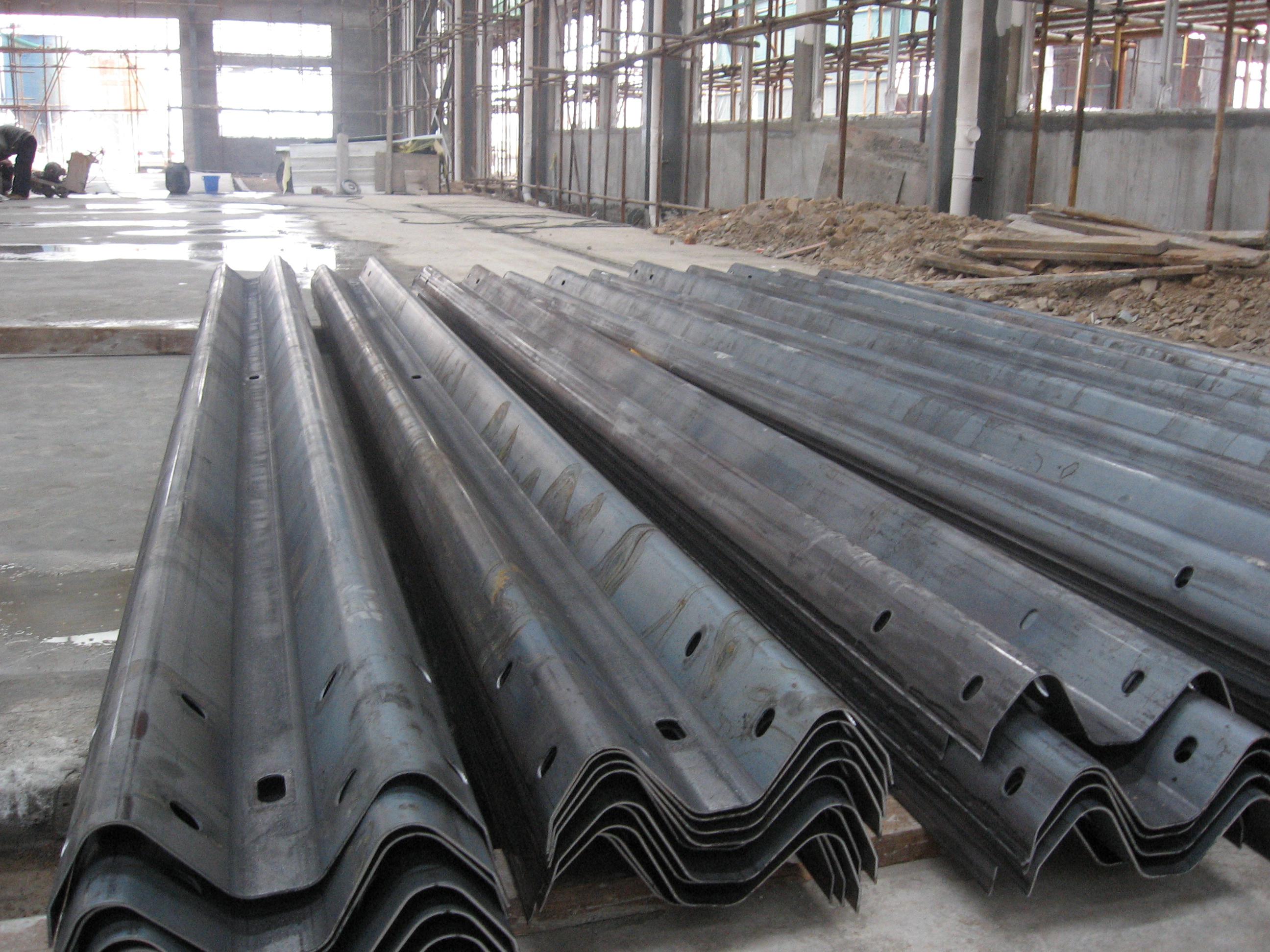 steel crash barrier roll forming machine (1)