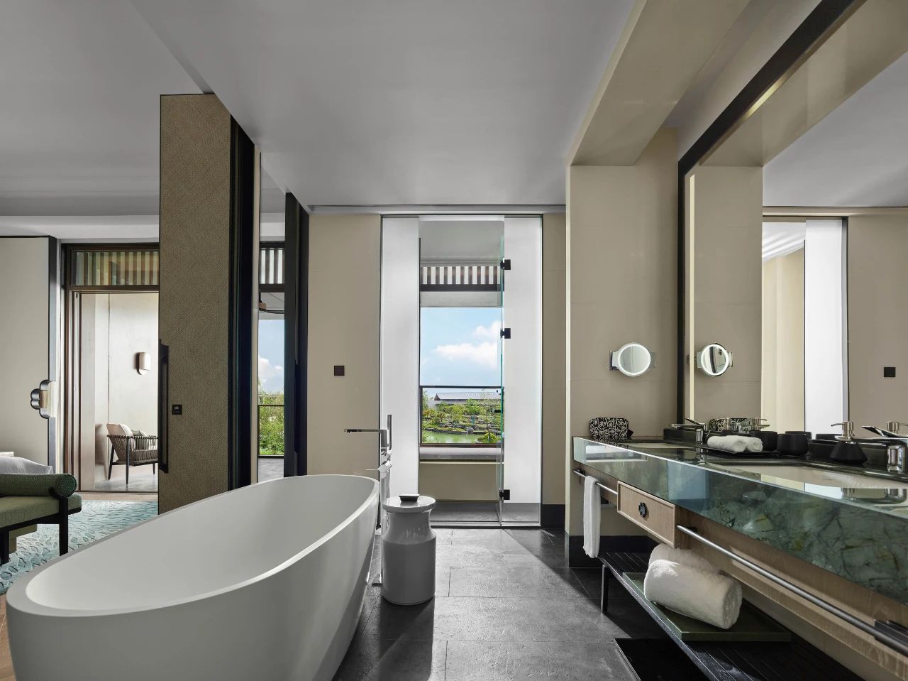 Banyan Tree Suzhou Yangcheng Lake (16)