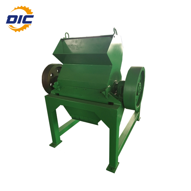 Scrap waste car tire recycling rubber crusher machinery