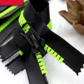 Bright-coloured plastic zipper for  merchandise