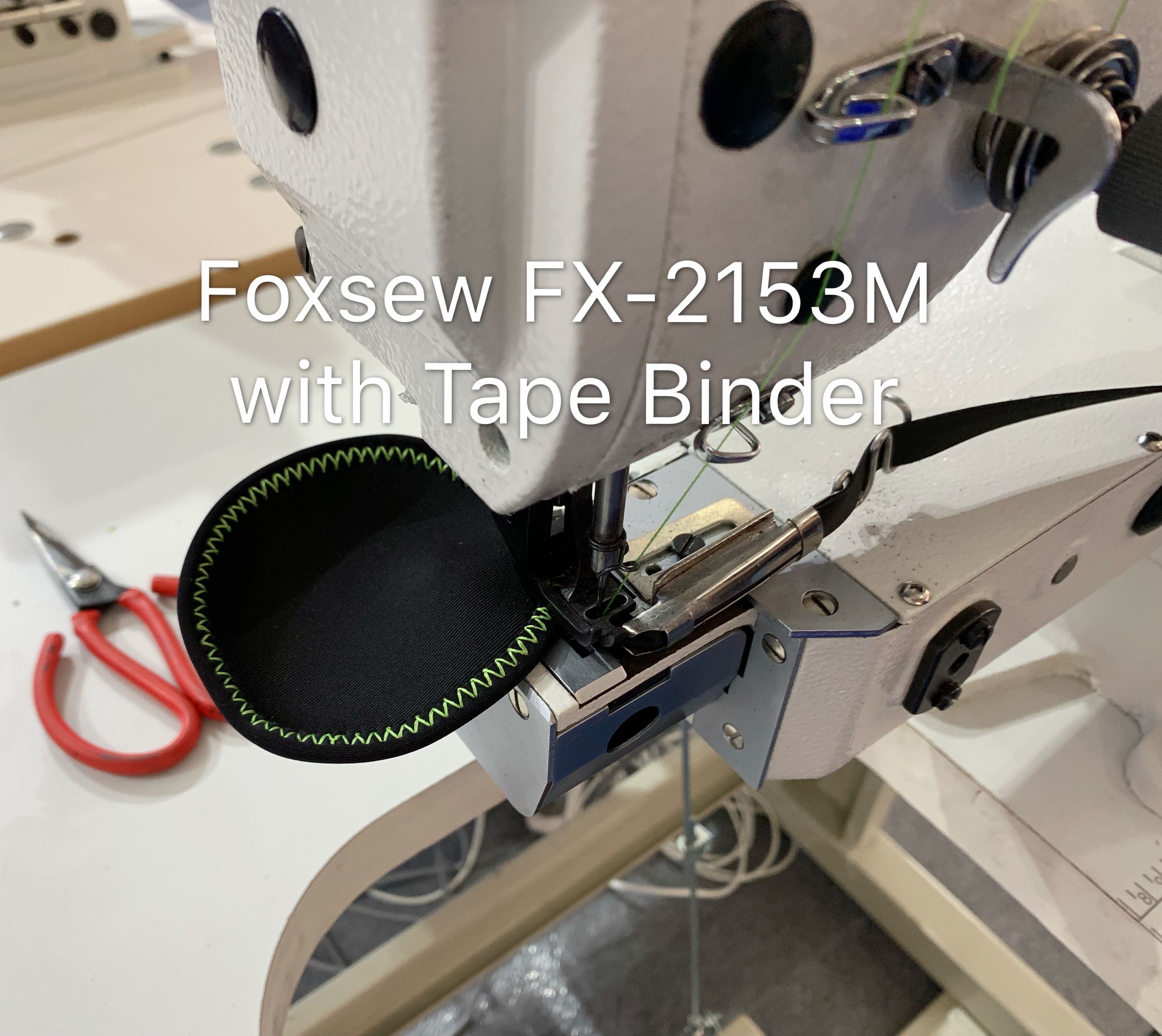 Direct Drive Cylinder Bed Zigzag Sewing Machine for Tape Binding on Sports Shoes Foxsew FX-2153M-01