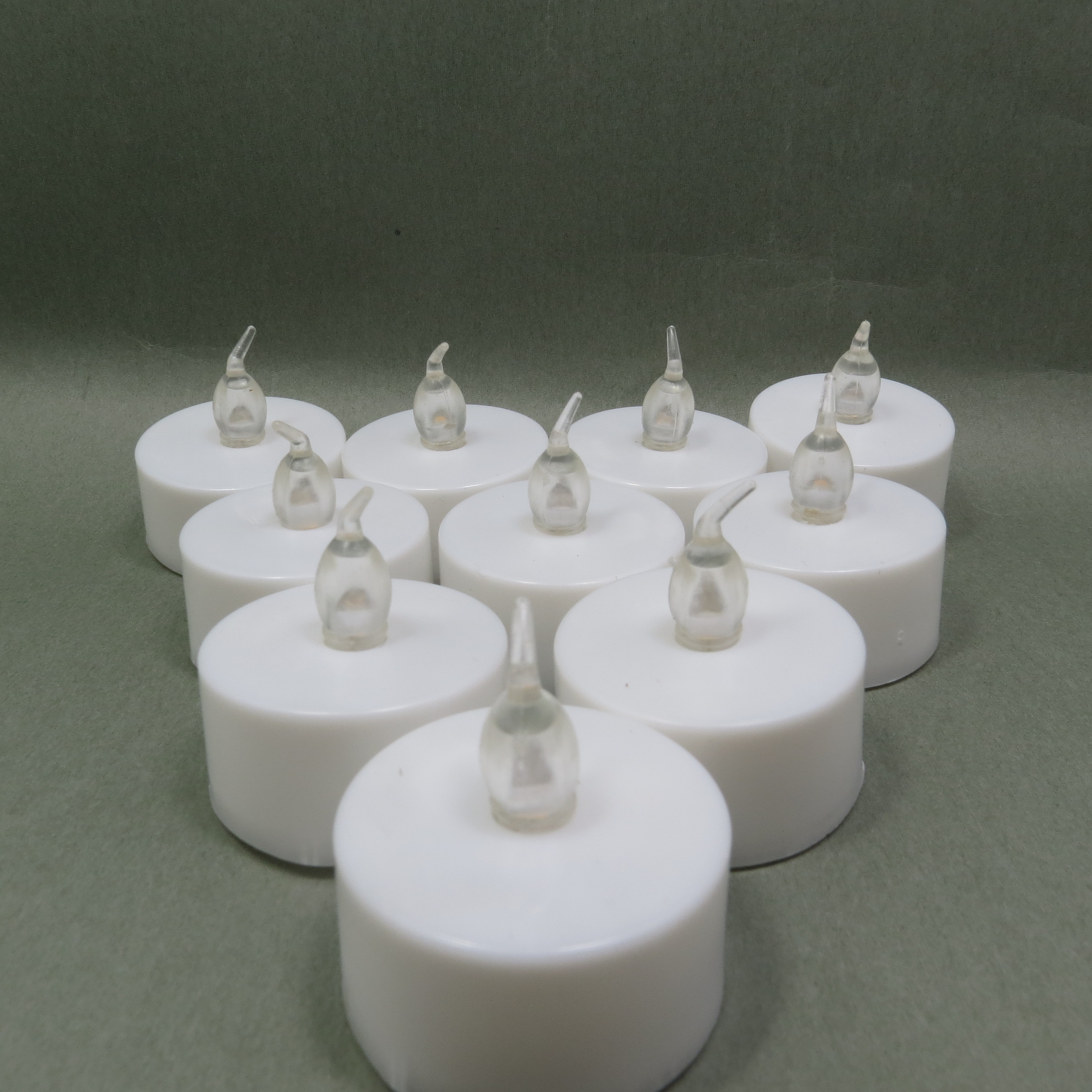 Battery LED tea light candle 