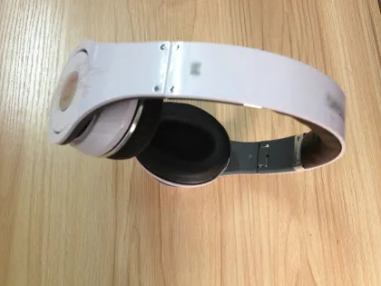 White Color Studio Headphones With Bass Sound,  3.5mm Stereo Wireless Tv Headphones