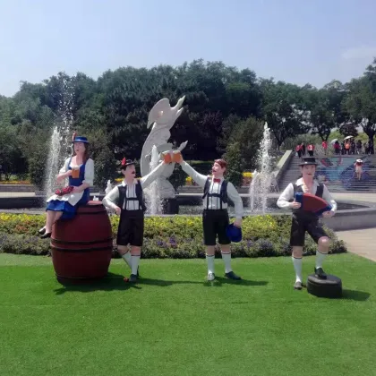 Happy celebrate statue fiberglass red wine sculpture