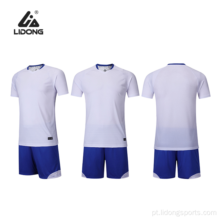 Camisas de futebol de homens com seu próprio logotipo