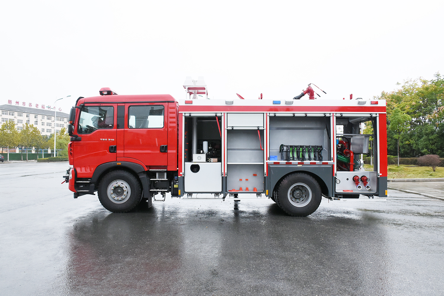 HOWO 6X4 water foam fire fighting tank truck