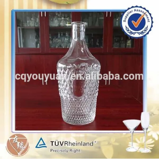 China made SGS certificate cork 2 L large capacity glass bottles