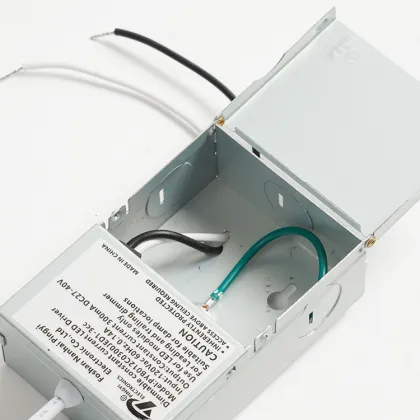 North American SMD 12Watt LED Downlight for Home, Office, and Hotels