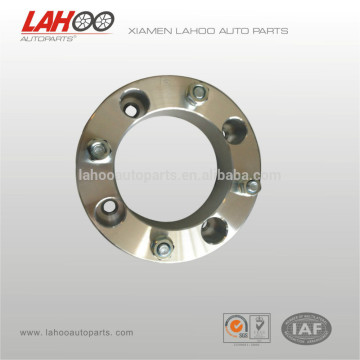plastic or aluminum hub centric rings