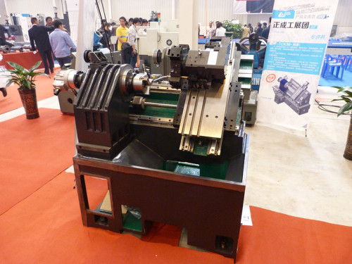 TCK - 40L alta velocità precisione inclinano macchina tornio CNC di letto