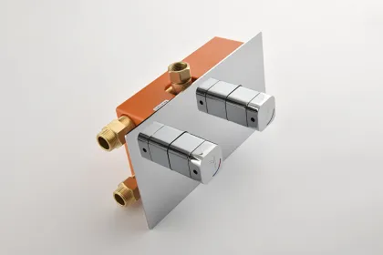 Copper Wall Mount Shower Set with Constant Temperature Button Switch