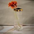 مزهرية زجاجية مربعة مخصصة مع حافة الذهب