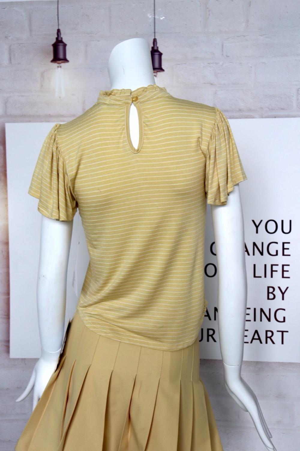 Yellow Blouse With Round Neck For Ladies