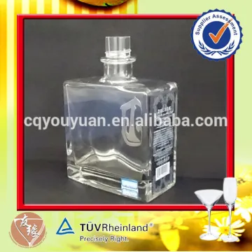 Custom made 750ml soda-lime glass cork vodka bottles