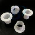 Parte in PTFE con dado in PTFE lavorato