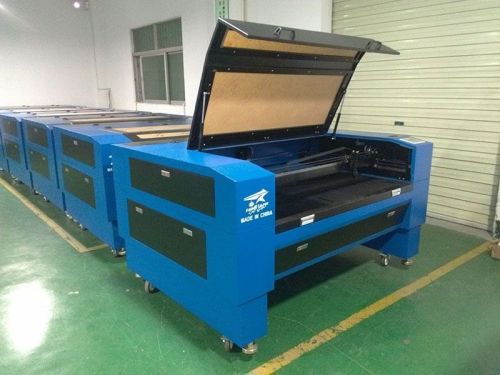 220v Co2 Laser Cutting Engraving Machines For Button , Shell