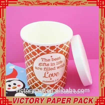 Green paper cups and disposable soup cup