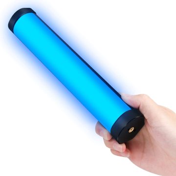 Professional RGB LED Video Light Wand with 3000mAh Rechargeable Battery - The Perfect Lighting Tool for Photographers and Videographers