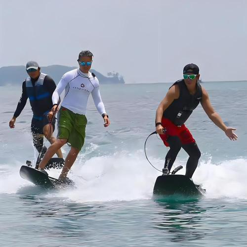 Wellenfahrer motorisiertes Surfbrett für extremen Wasserspaß