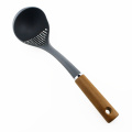 Set di utensili da cucina in nylon con manico in legno 6 pezzi