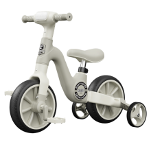 Children's balance bike with auxiliary wheels