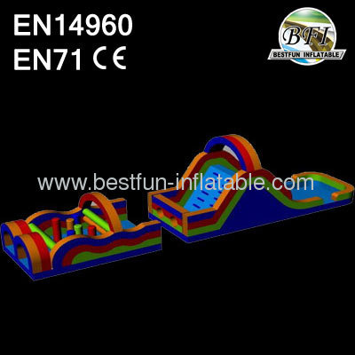 60 フィートの膨脹可能な風変わりな障害物コース