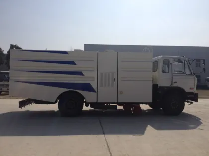 4x2 Vacuum Washing Street Sweeping Vehicle
