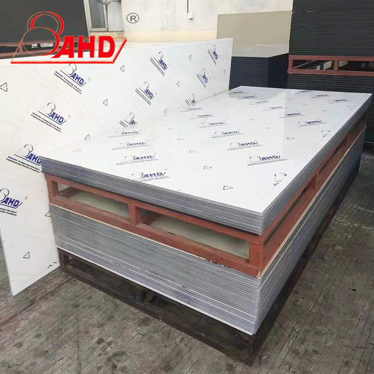 ခရမ်းလွန်ရောင်ခြည်ကာကွယ်မှု Polycarbonating PC အစိုင်အခဲစာရွက်ပွင့်လင်းအနက်ရောင်