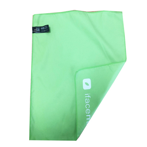 Serviette de plage en microfibre 80% polyester, 20% polyamide