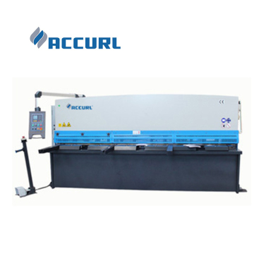 ความแม่นยำ 2.5 ม. 1/4 แผ่นกิลโลตินเฉือนด้วยการควบคุม E21S CNC