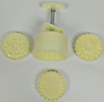 Children's Kitchen: Moon Cake Molds Set for Festivals and Decorating Tools