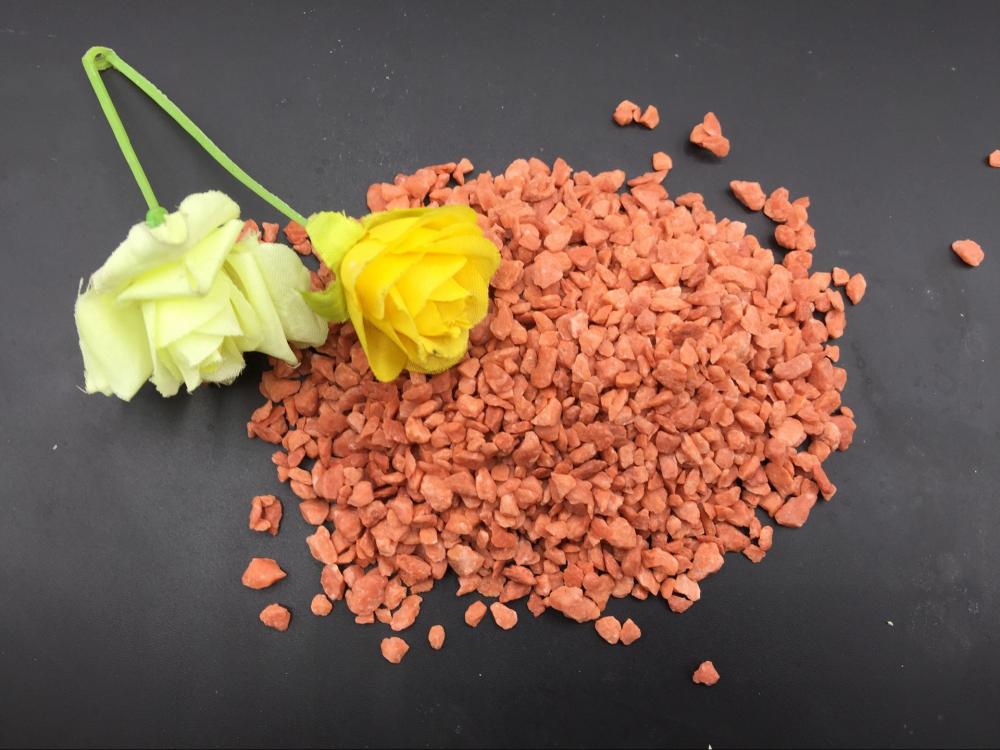 Хлористый калий красный. Кристаллы kcl. Калий хлористый уралкалий. Удобрение в гранулах красного цвета. Хлористый калий гранулы.