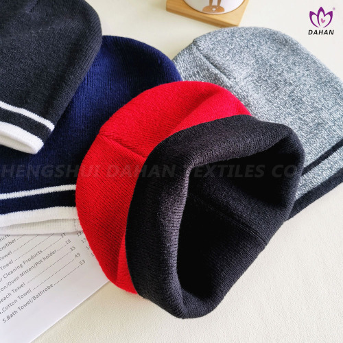 China 100% Acrylic knit hat for sale Supplier