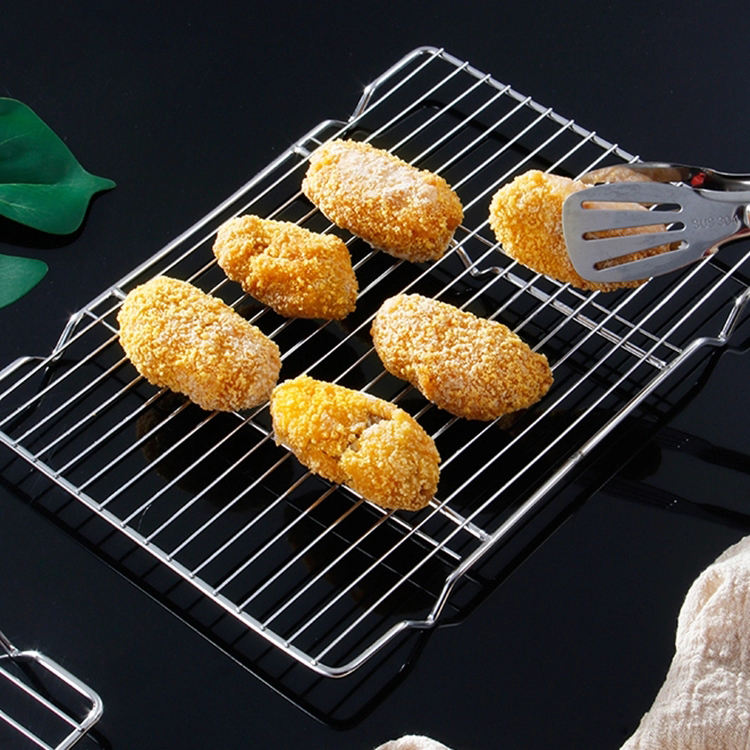 Cooling Rack with fried chicken