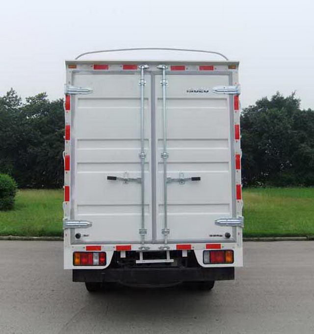 ISUZU 120HP Silo Type Transport Truck