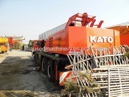 used Kato NK500E truck crane
