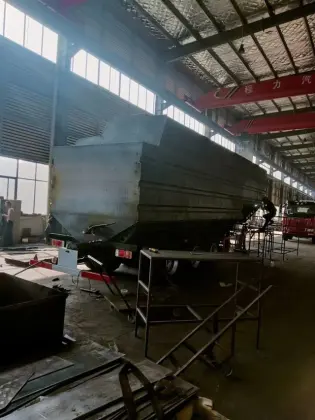 Poultry Feed Trailer Bulk Feed Trailer