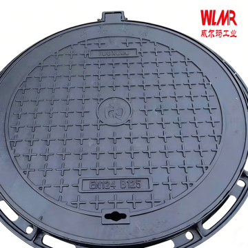 Durable black cast iron round manhole cover