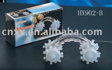 4 wheels body massager