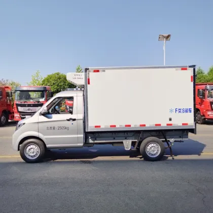 Chenggong 2.7m refrigerated truck