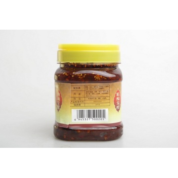 Salsa de chile con aceite de cisne rojo.