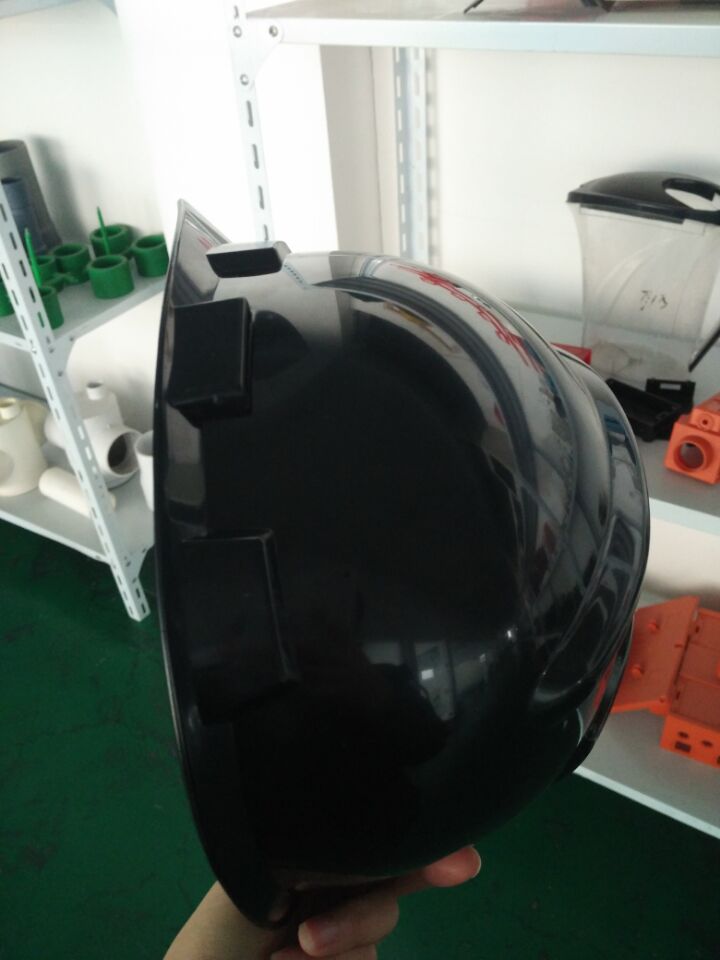 Форма для головного убора для шлема для точной обработки