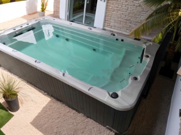 4m Underground Swim Spa with Wifi