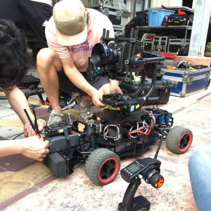 SY-4WD Remote Controlled Vehicle Compatible with FREEFLY and RONIN 3-Axis Gimbal Stabilizers