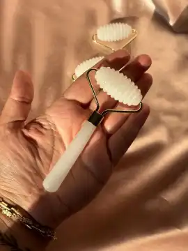 White Jade Face Roller